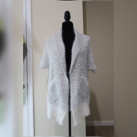 XOXO Sweaters - Xoxo Women’s open front cardigan Sweater Sz Medium